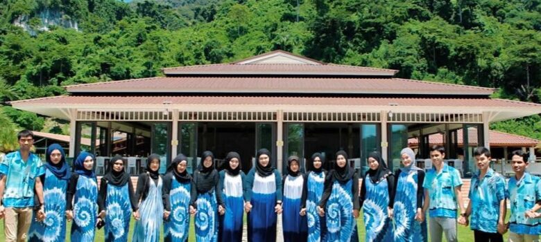 Phi Phi island halal tours